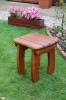 [Obrázek: Dřevěná stolička Lorit]